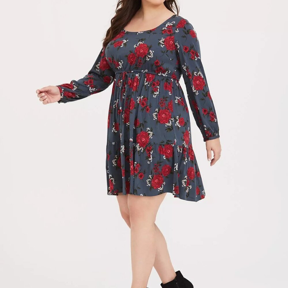 Torrid Blue Red Floral Mini Challis Skater Dress in Size 2 (18/20)